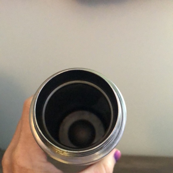 Stainless steel insulated, silver 17 ounce Tumbler - Picture 2 of 4